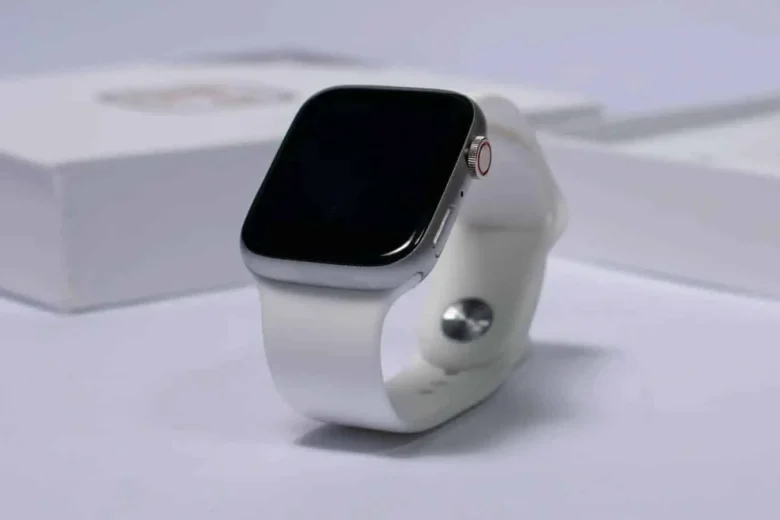 Apple registra brevetto per un possibile Apple Watch dotato di fotocamera integrata